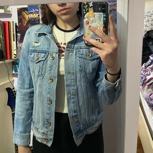 Old Navy Jean Jacket | size M | Great Condition/ Never worn